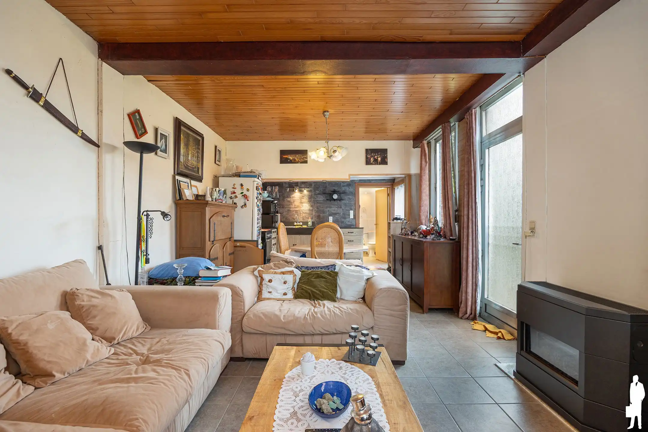 Woning met tal van mogelijkheden en prachtige uitgestrekte tuin foto 3