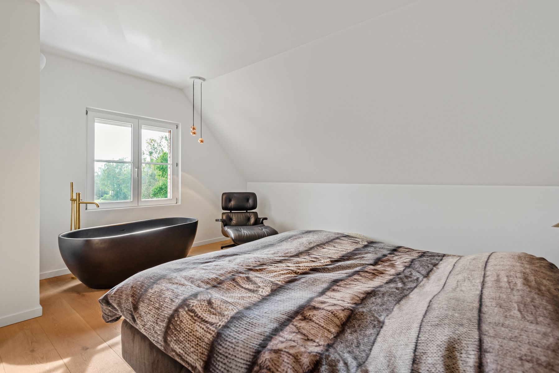 Exclusief duplex dakappartement met zicht op weiland. foto 20