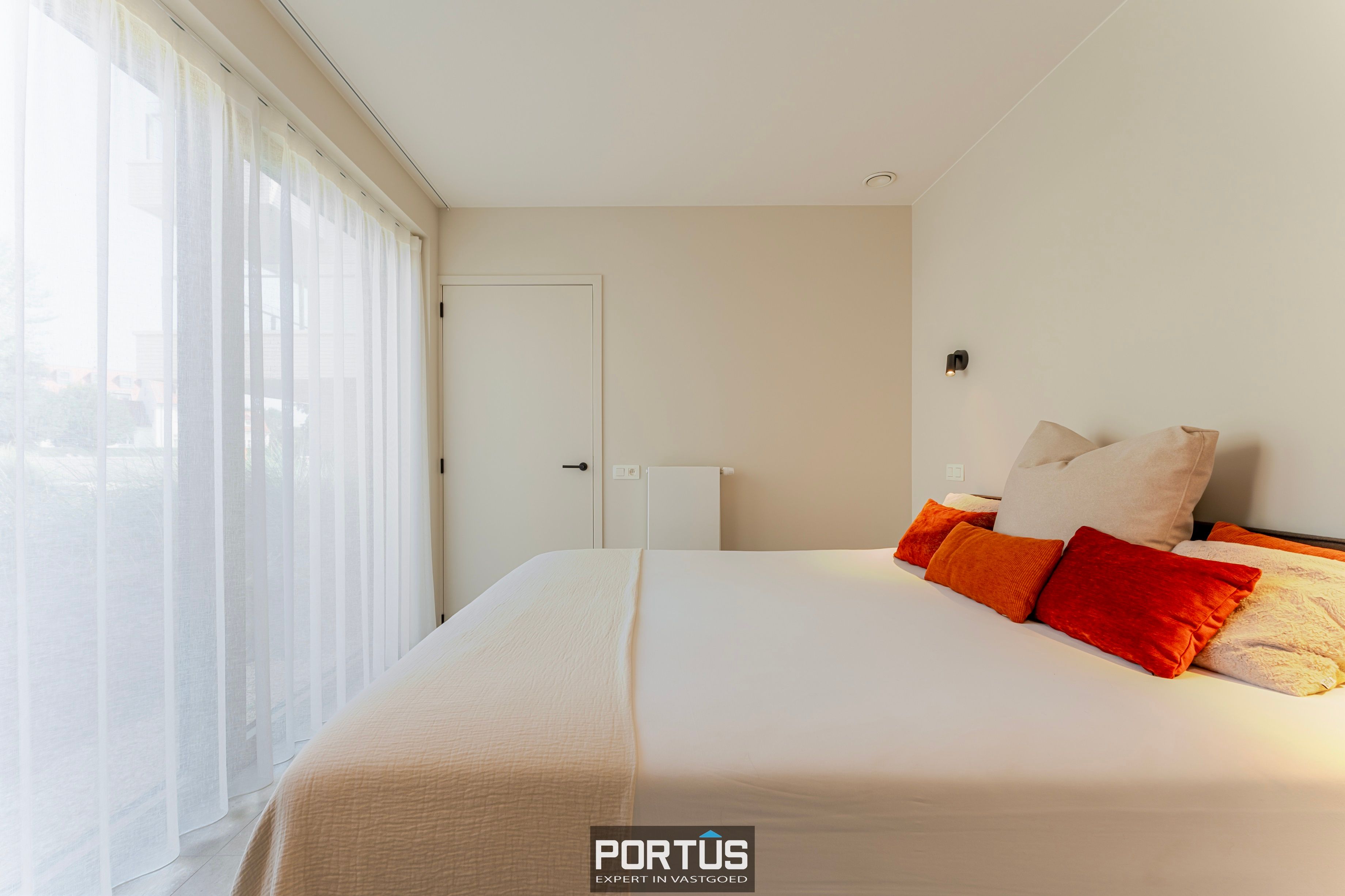 Recent instapklaar gelijkvloers appartement met 2 slaapkamers te koop foto 3