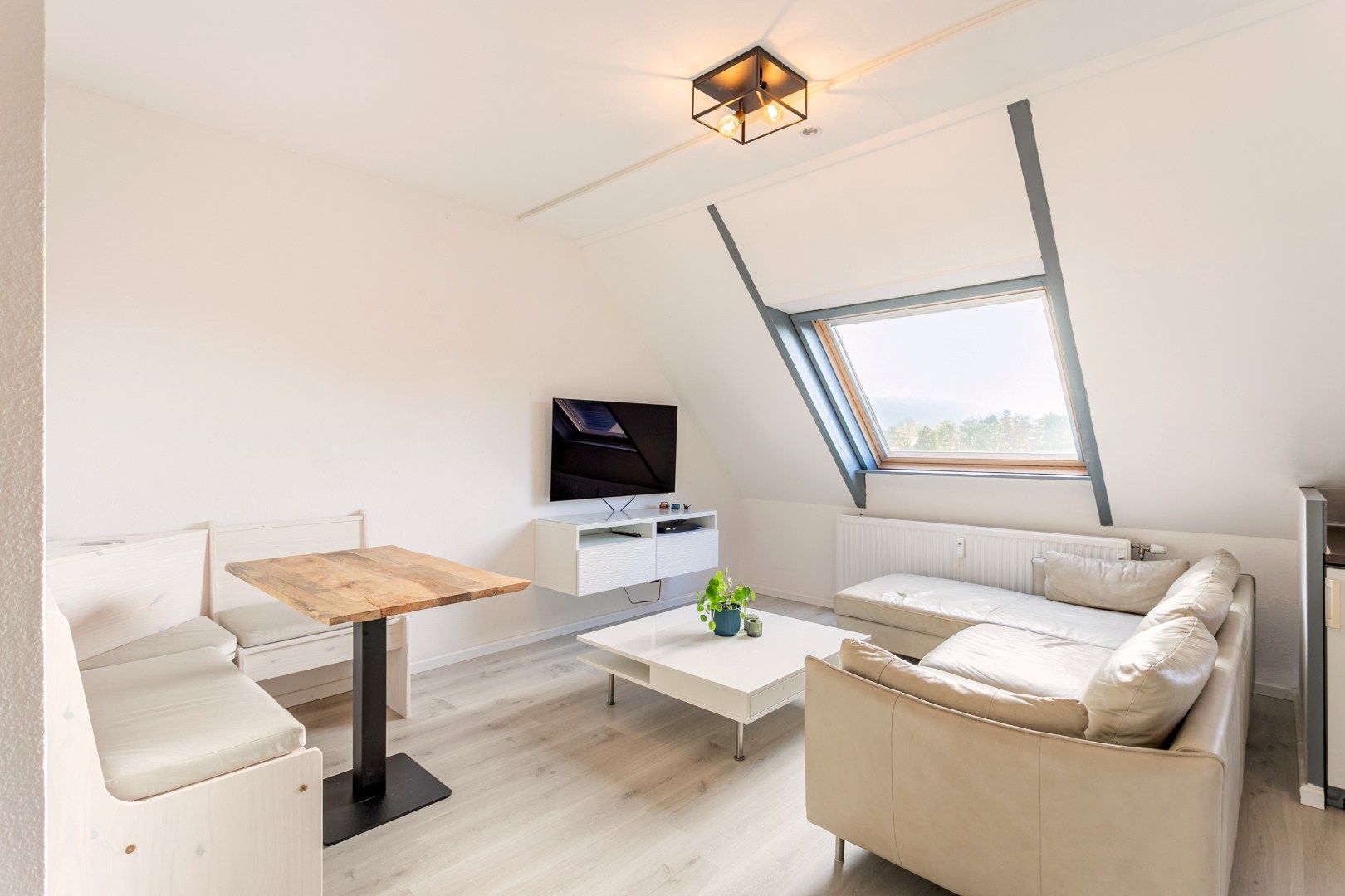 Gunstig gelegen studio met 1 SLPK foto 6