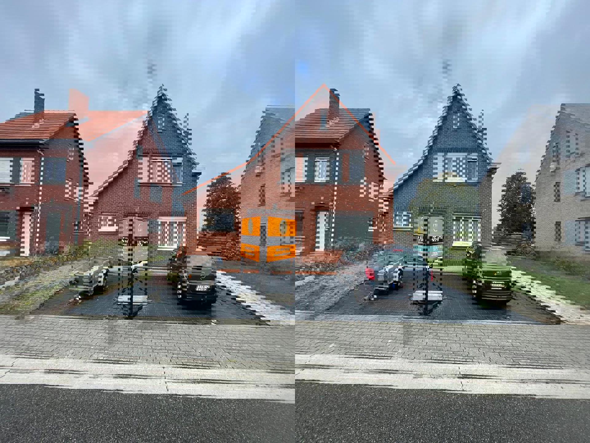 Te renoveren woning met 3 slaapkamers foto 2