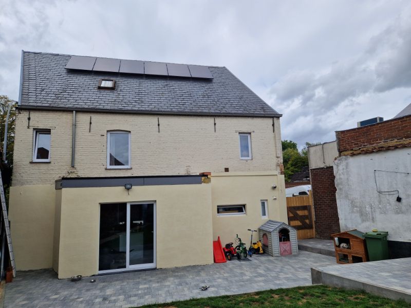 Instapklare woning met 4 slaapkamers en zonnige tuin foto 20