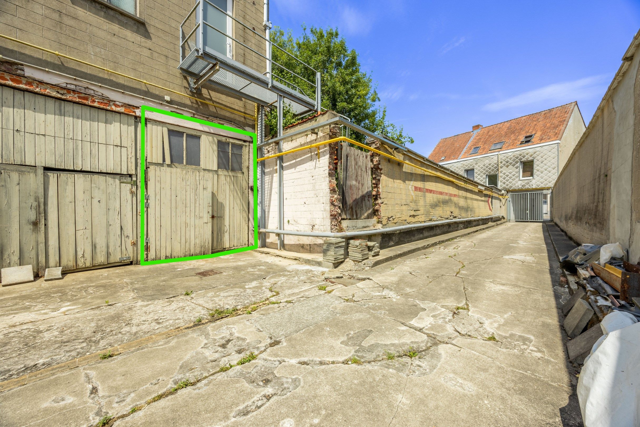 TE RENOVEREN WONING MET GARAGE foto 19