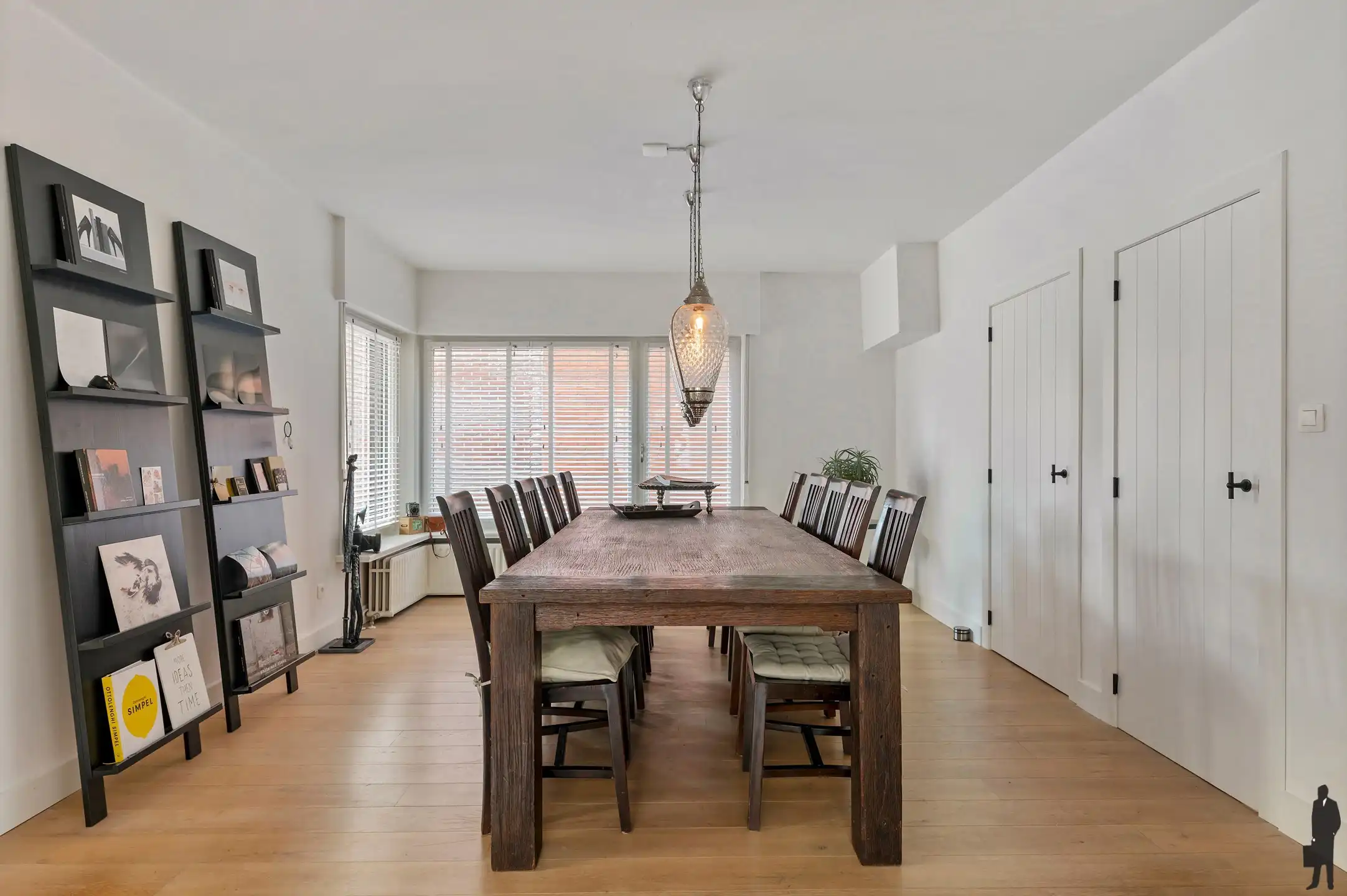 NIEUWE VOORWAARDEN! Tijdloze, vrijstaande woning met 4 slpk. gelegen in het centrum van Wortel - Hoogstraten. foto 5