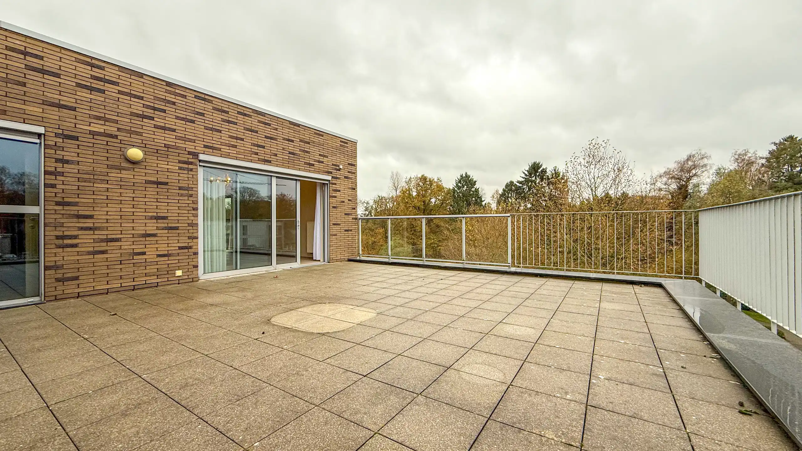 Stijlvol serviceflat met comfort, rust en zekerheid! foto 17