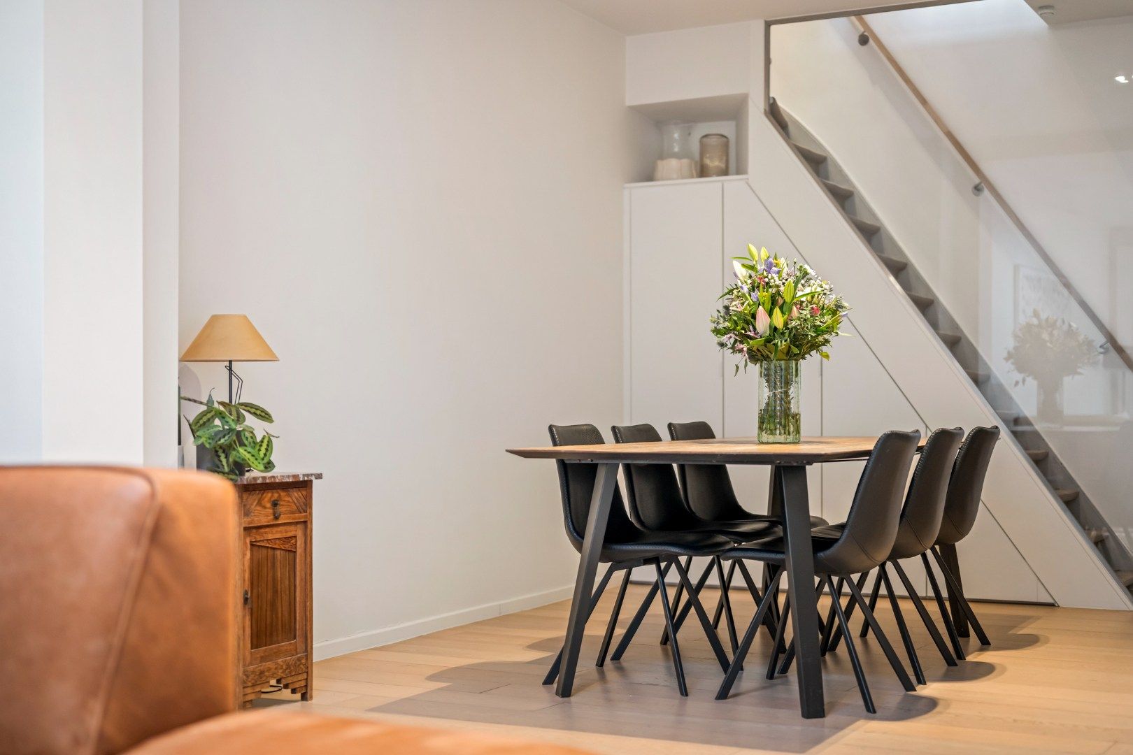 Instapklare, lichtrijke woning met 3 slaapkamers en zonnige tuin in Gent foto 10