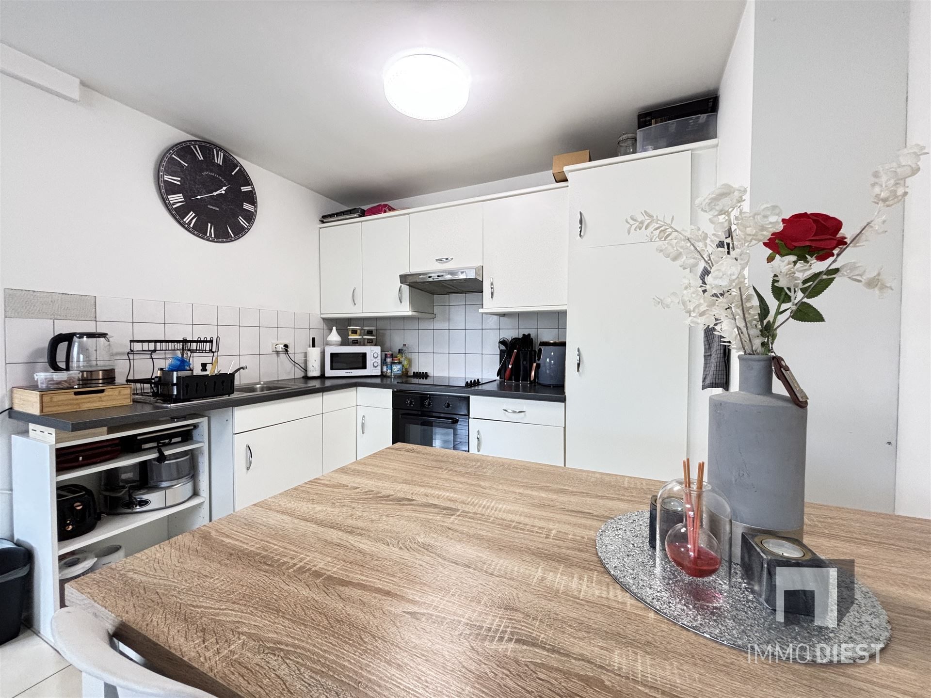 Duplex appartement op de tweede verdieping in het centrum van Tessenderlo foto 5