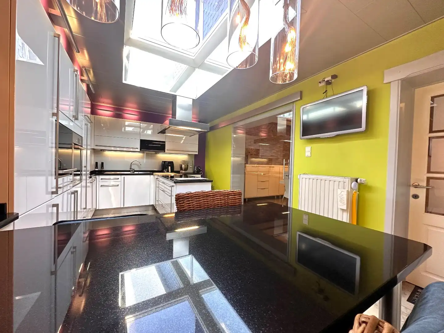 Verzorgde gezinswoning met uitzonderlijke garage op een ruim perceel in Zichen-Zussen-Bolder (Riemst) foto 10