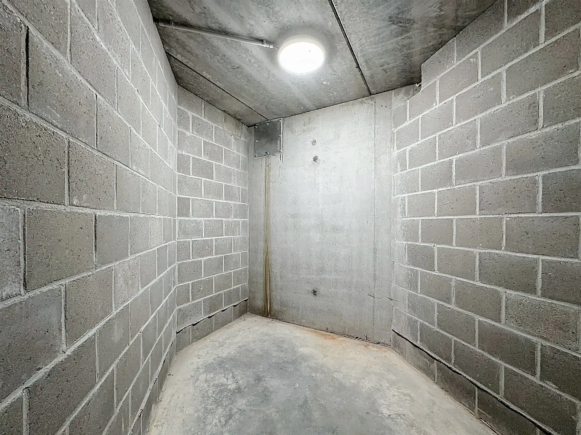 Moderne assistentiewoning met ondergrondse autostaanplaats foto 14