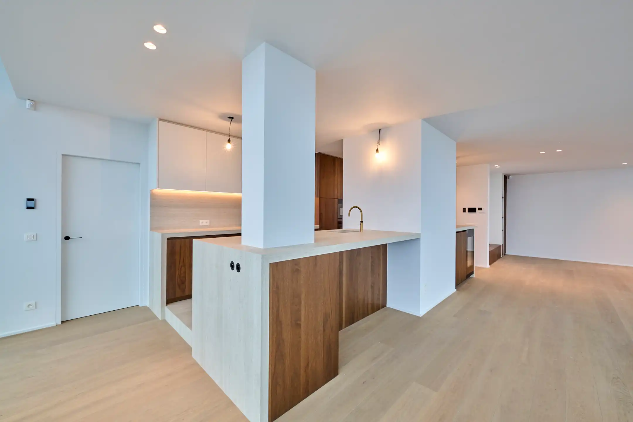 Luxe penthouse in hartje Hasselt, afgewerkt op topniveau! foto 9