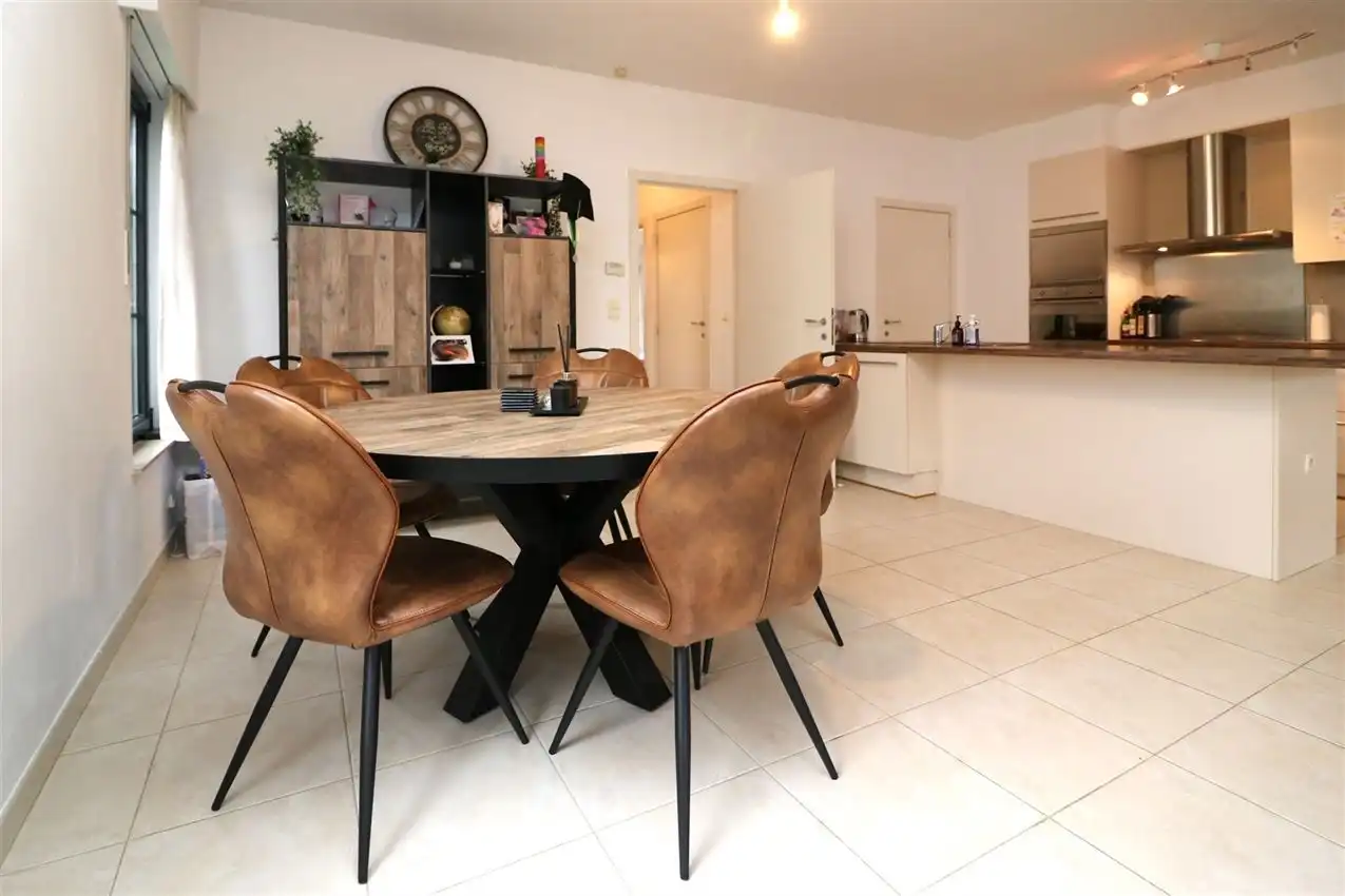 Ruim gelijkvloers wonen met tuin én rendement. foto 13