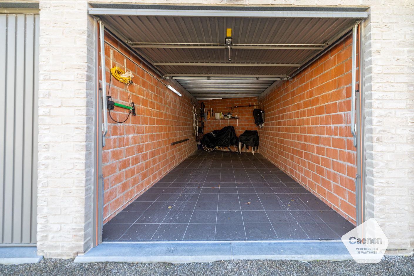 Instapklaar 2-slpk app + garagebox incl. foto 17