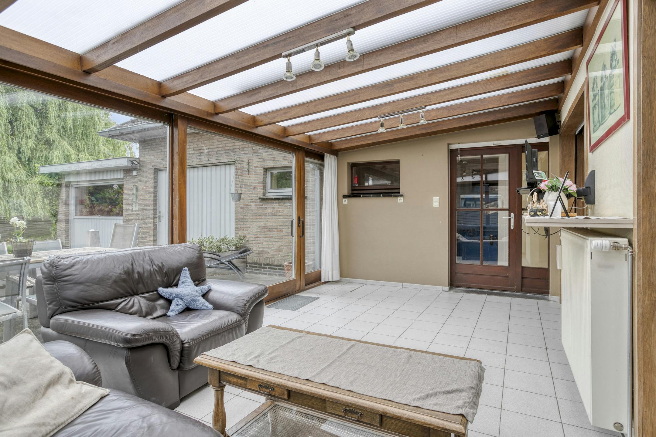 Alleenstaand huis met 5 kamers en atelier te koop in Waregem foto 21