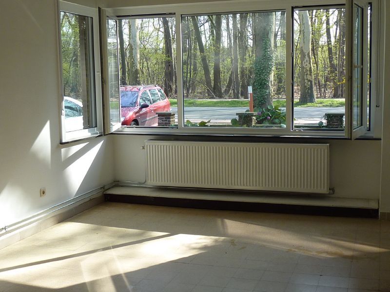 Gezellige woning met mooie tuin foto 3