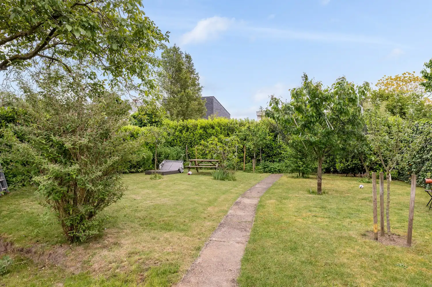 Ruime rustige vrijstaande woning met nieuwbouw-uitbouw foto 25