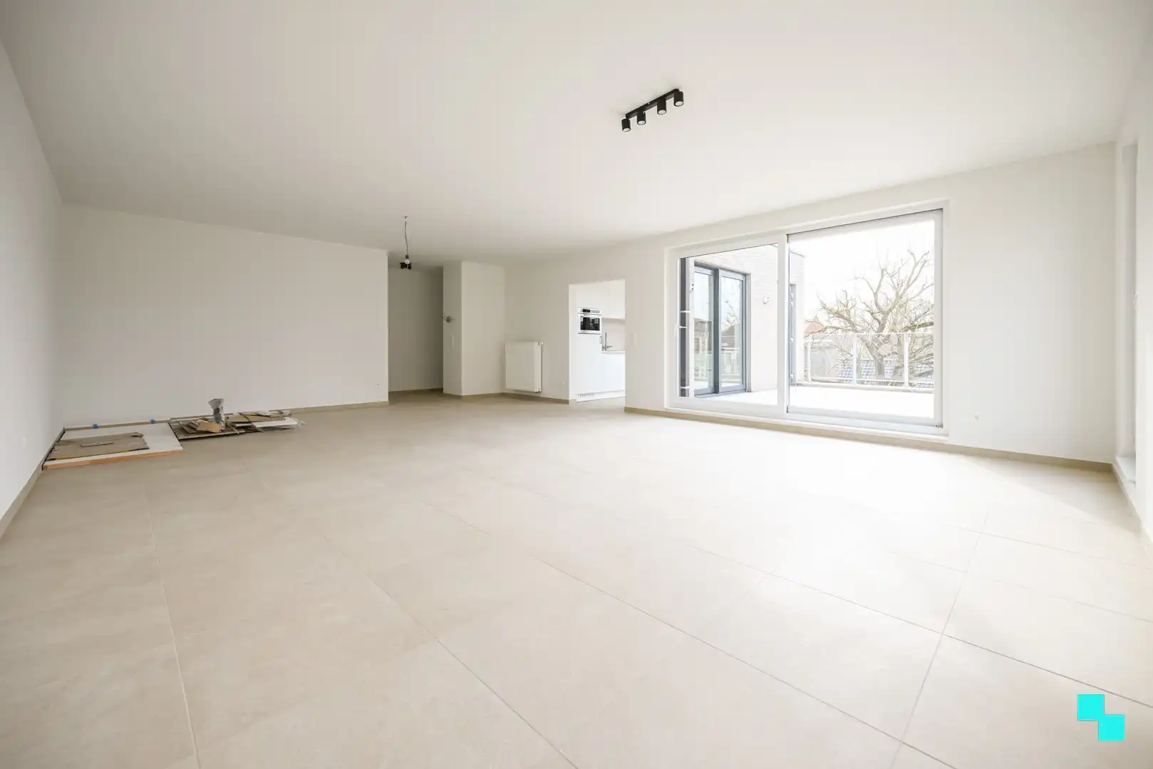 Energiezuinig penthouse met zonneterras te Izegem foto 6