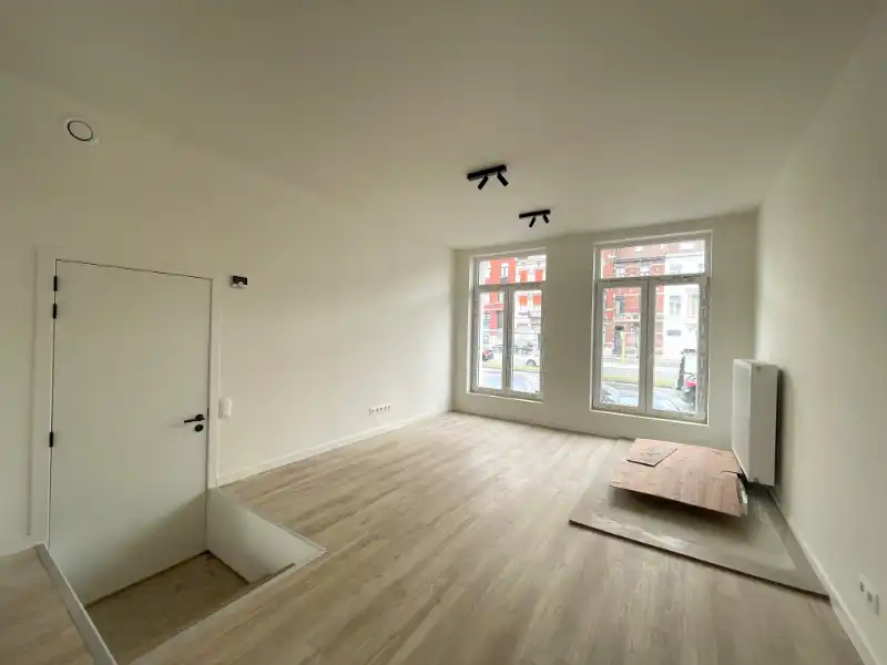 Prachtig gerenoveerd duplex appartement met zonnige tuin nabij Overpoort en Citadelpark foto 8