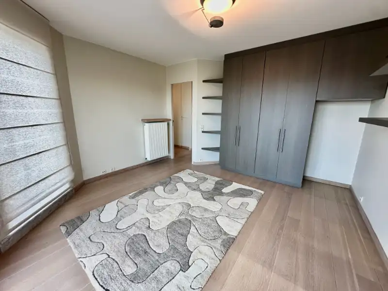 Exclusieve penthouse met 2 slaapkamers, royaal zonneterras en uniek groen uitzicht foto 27