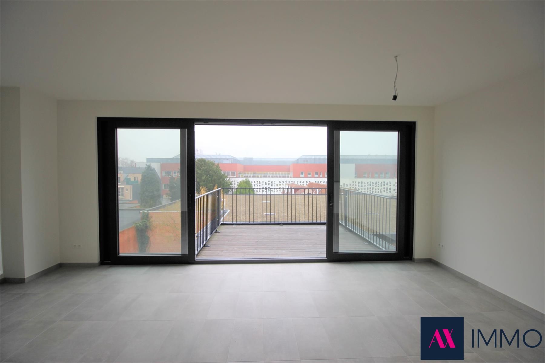 Prachtig nieuwbouw appartement met 2 slaapkamers en terras foto 2