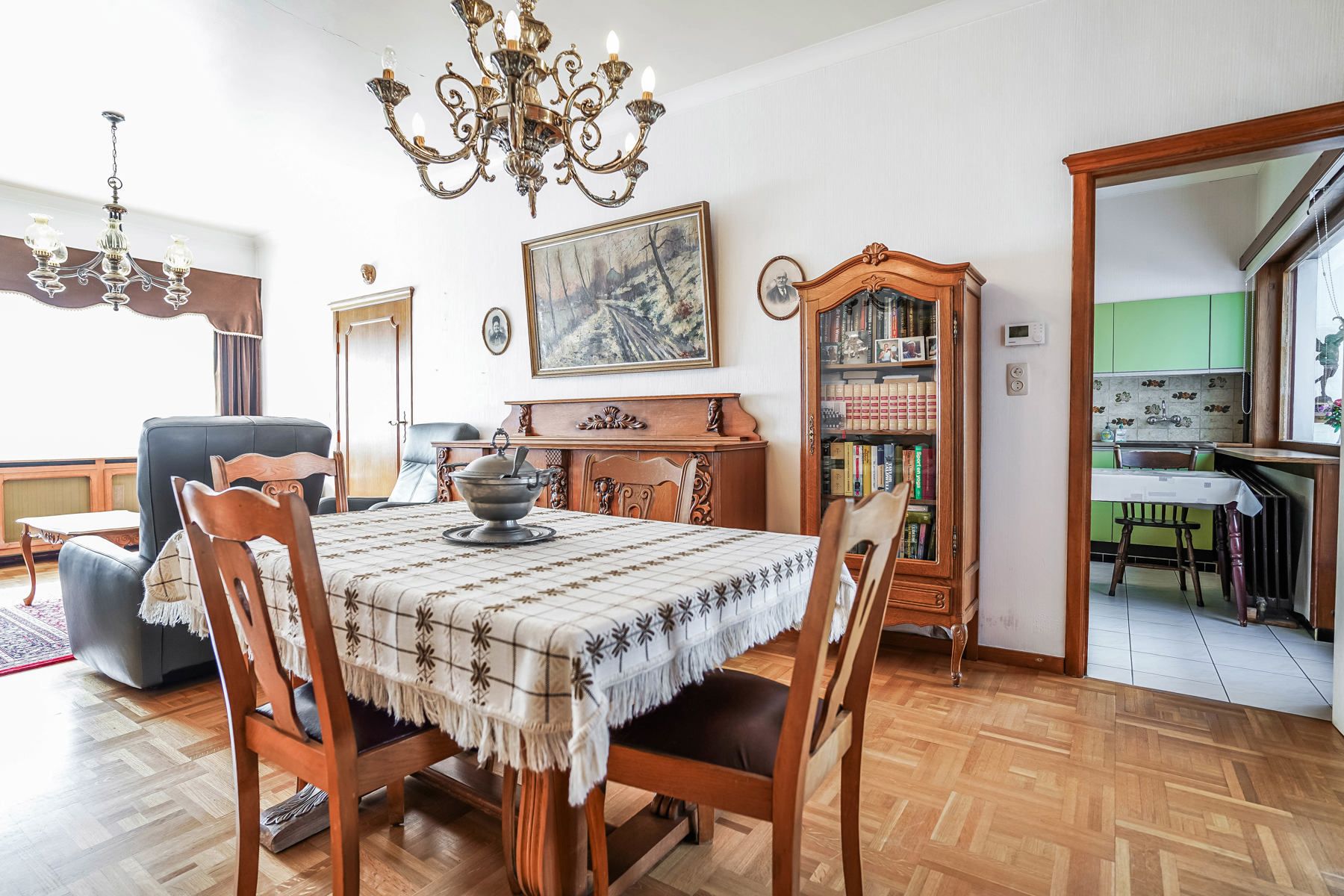 Gunstig gelegen, op te frissen HOB-woning te Kapelle-Op-Den-Bos foto 9