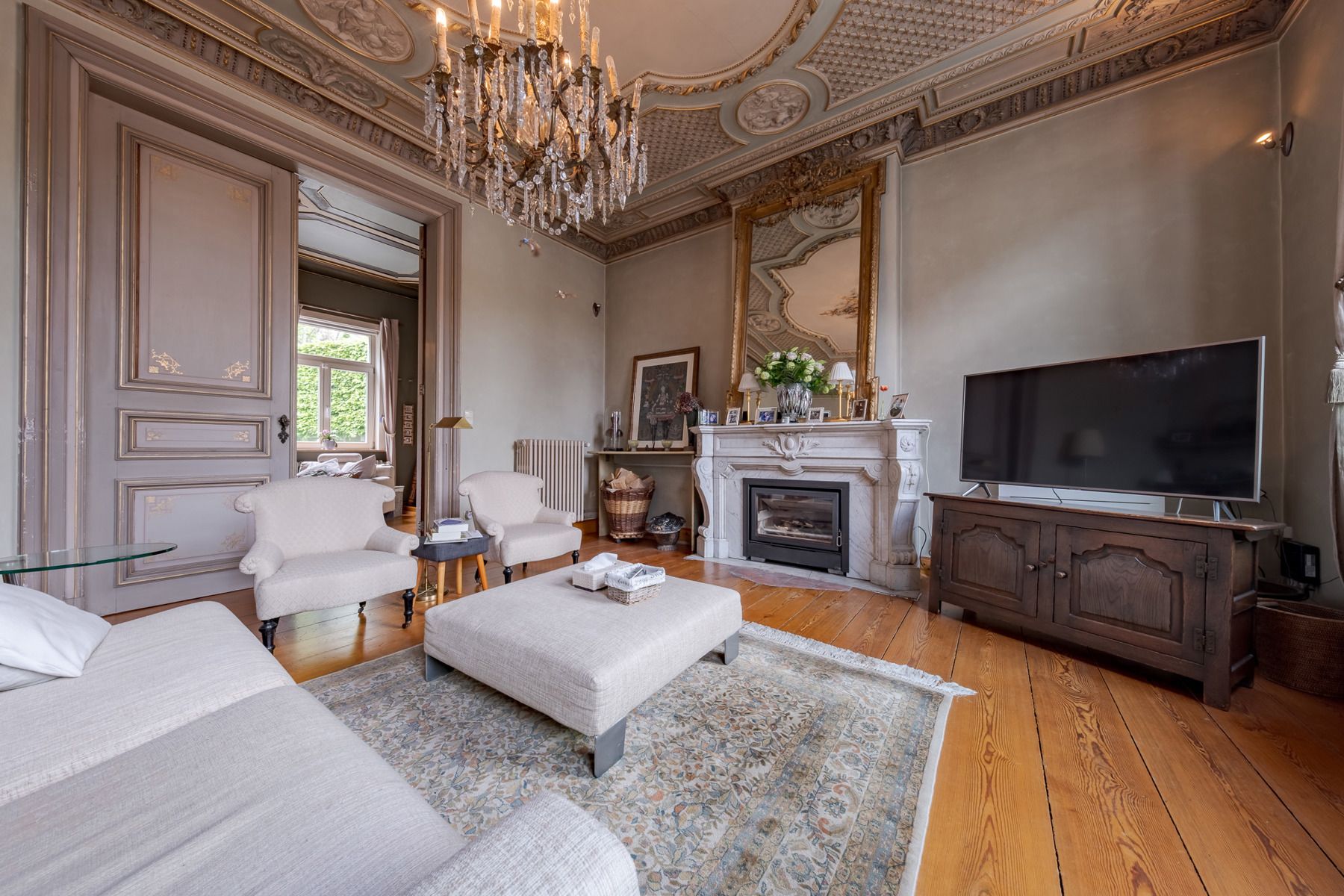 Uniek gerestaureerde meesterwoning met parktuin foto 7