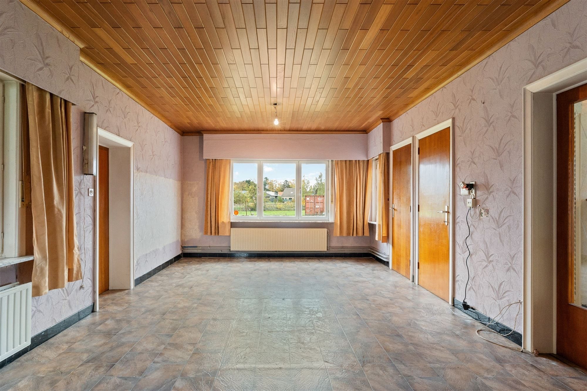 RUIME TE RENOVEREN WONING OP PERCEEL VAN 12 ARE MET ZICHT OP TERRIL foto 5