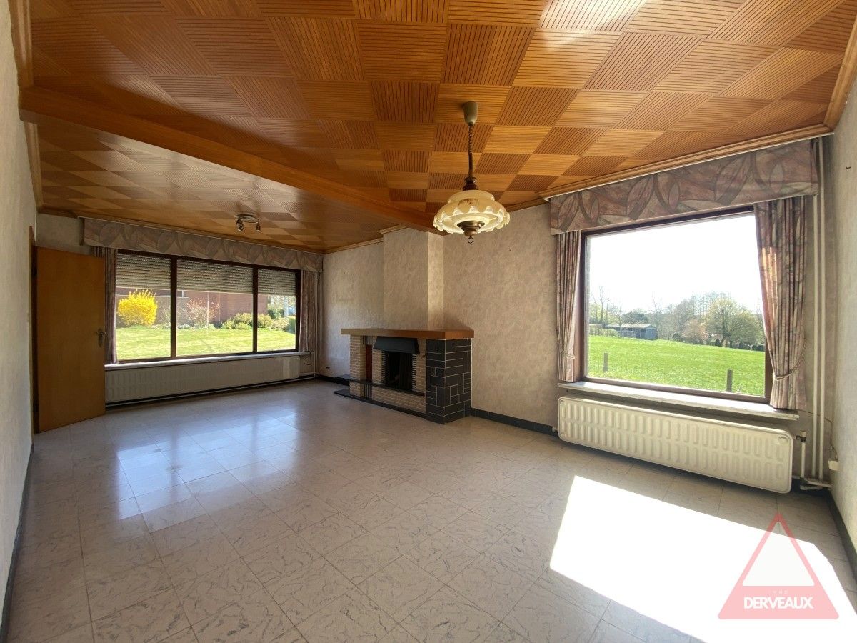 Zonnebeke - Woning met landelijke ligging en loods foto 4
