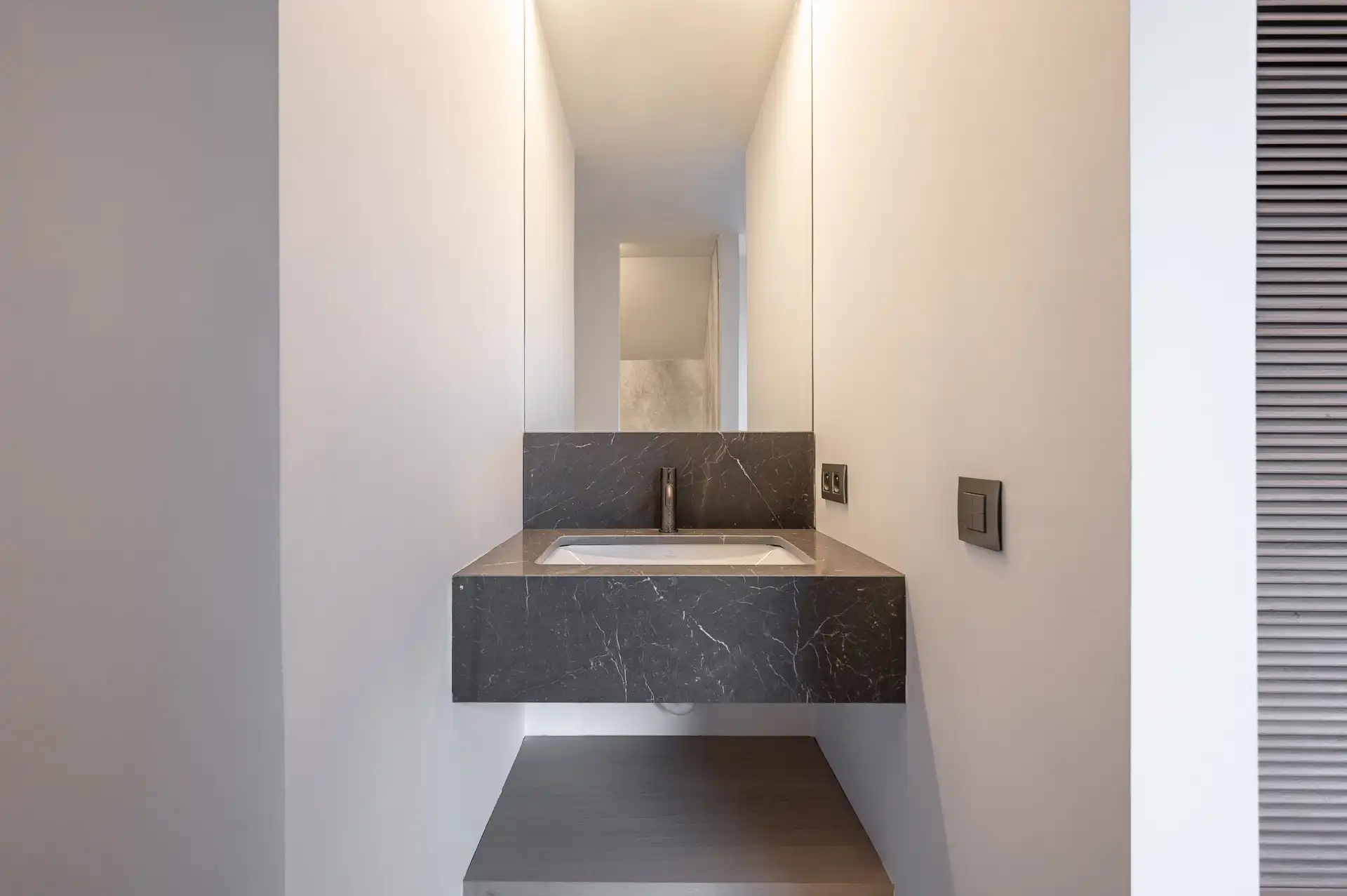 Exclusieve hoekduplex van 427 m² met frontaal zeezicht foto 24
