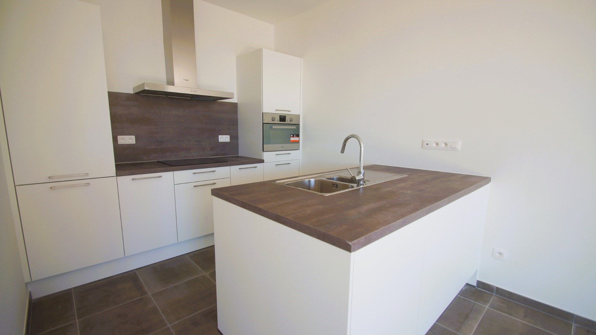 Nieuwbouw penthouse op toplocatie met 2 slpks, prachtig terras en garage  foto 6