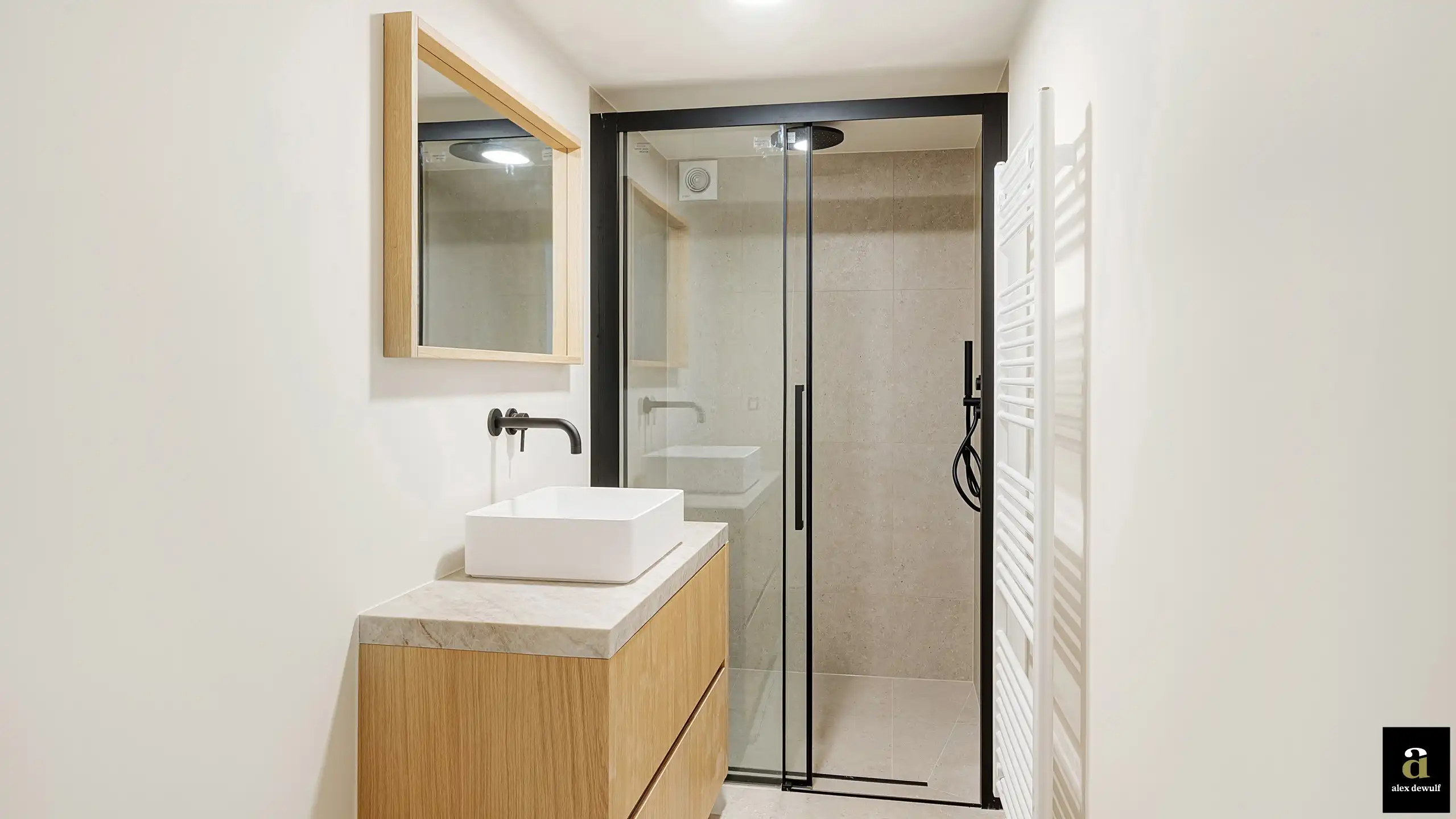 Uitstekend gelegen, volledig gerenoveerde koppelvilla te Duinbergen, op wandelafstand van het strand en de duinen. foto 48