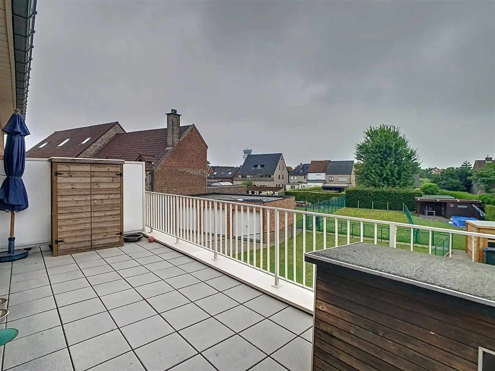 Ruim appartement met tuin en staanplaats foto 10