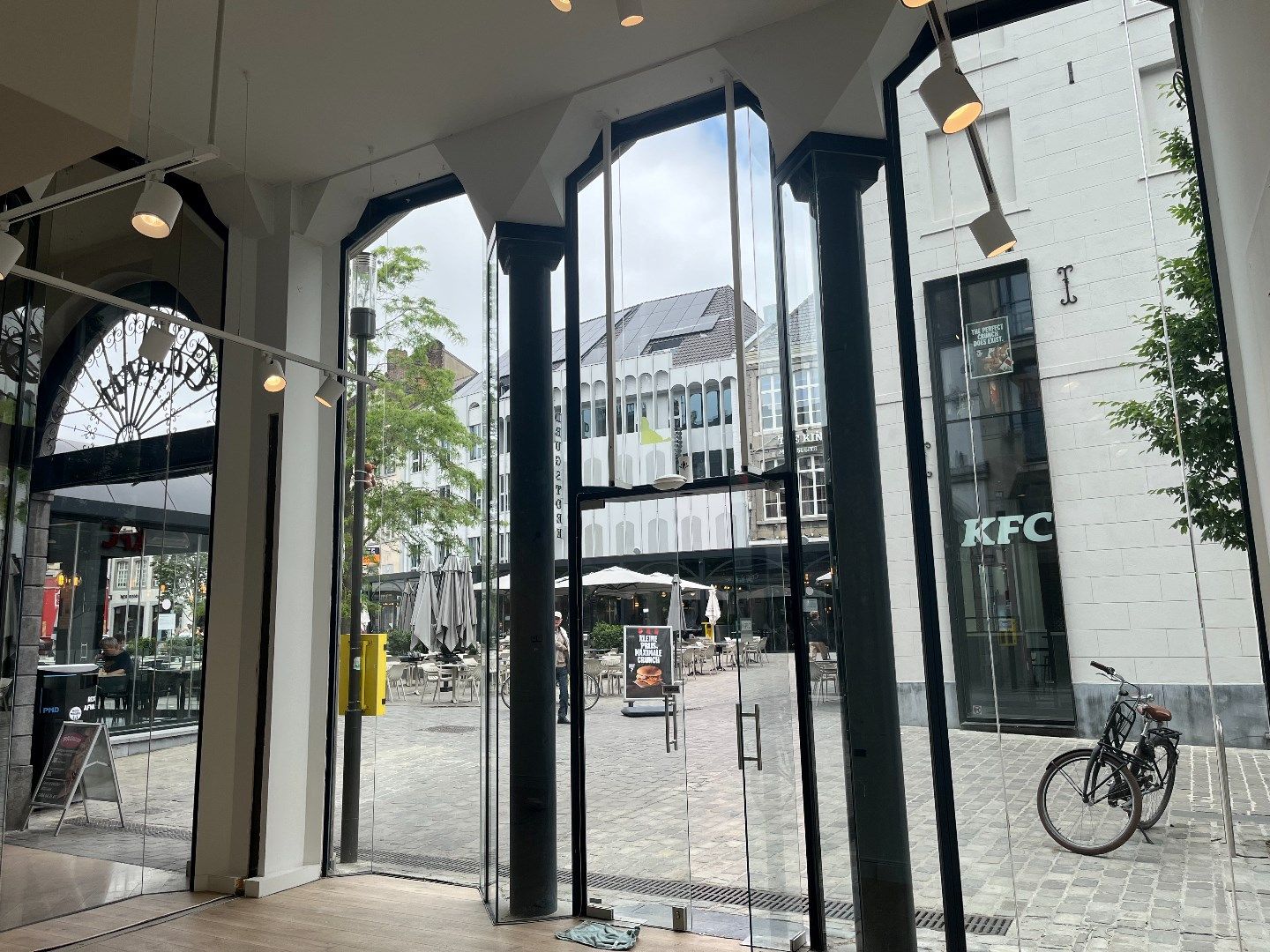 Handelspand te huur in hartje centrum Hasselt foto 4