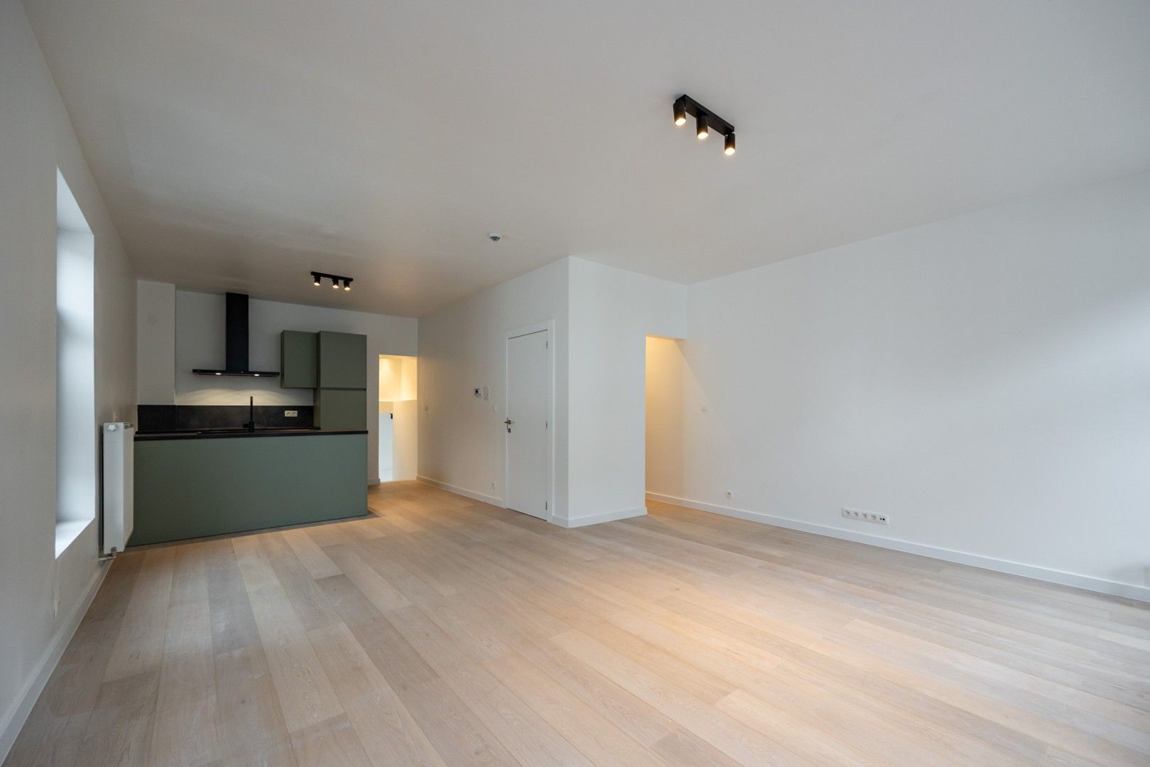 DUPLEXAPPARTEMENT MET TERRAS foto 3