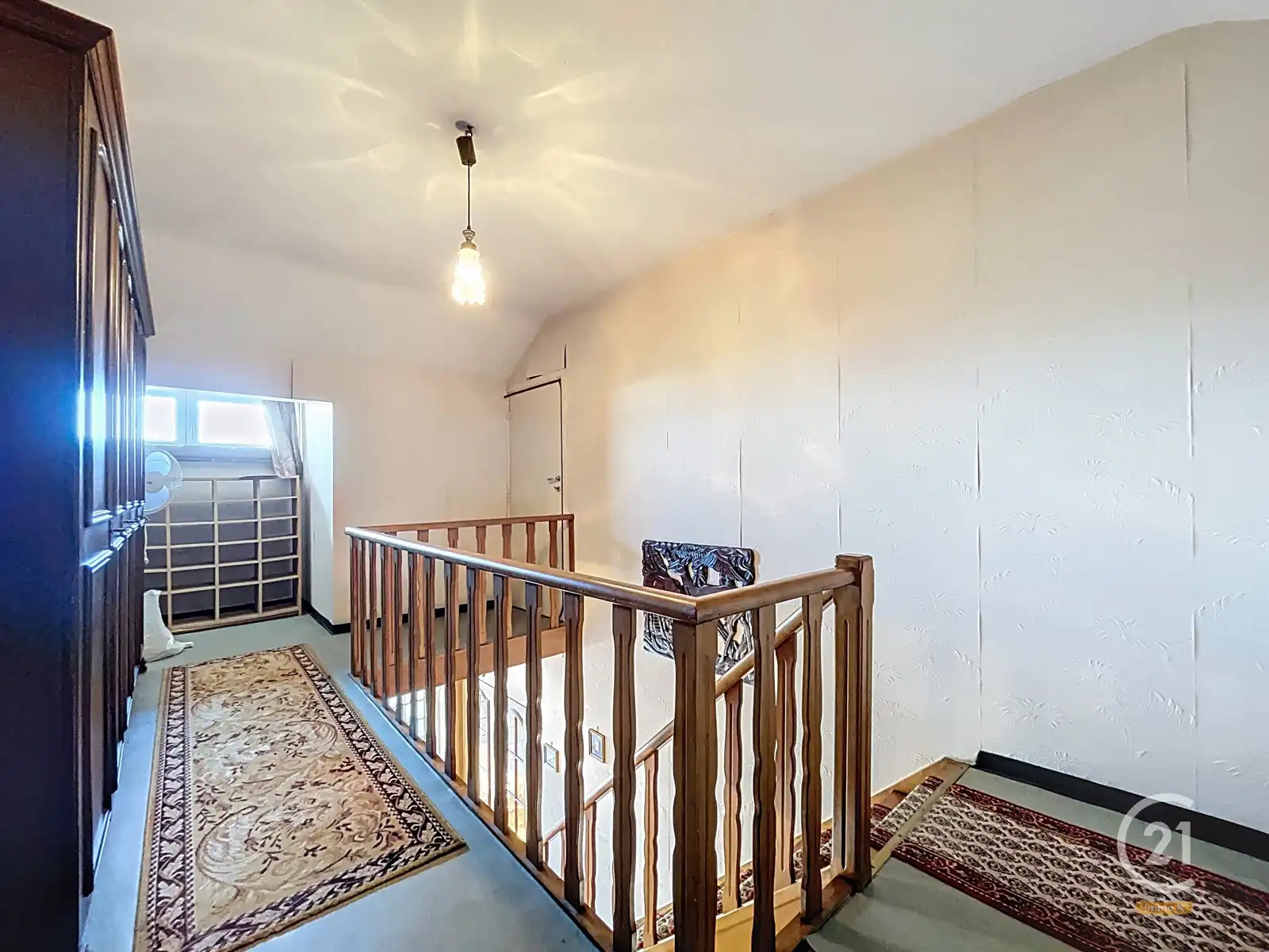 Ruime gelijkvloerse woning met 4 slpks, garage en tuin foto 20