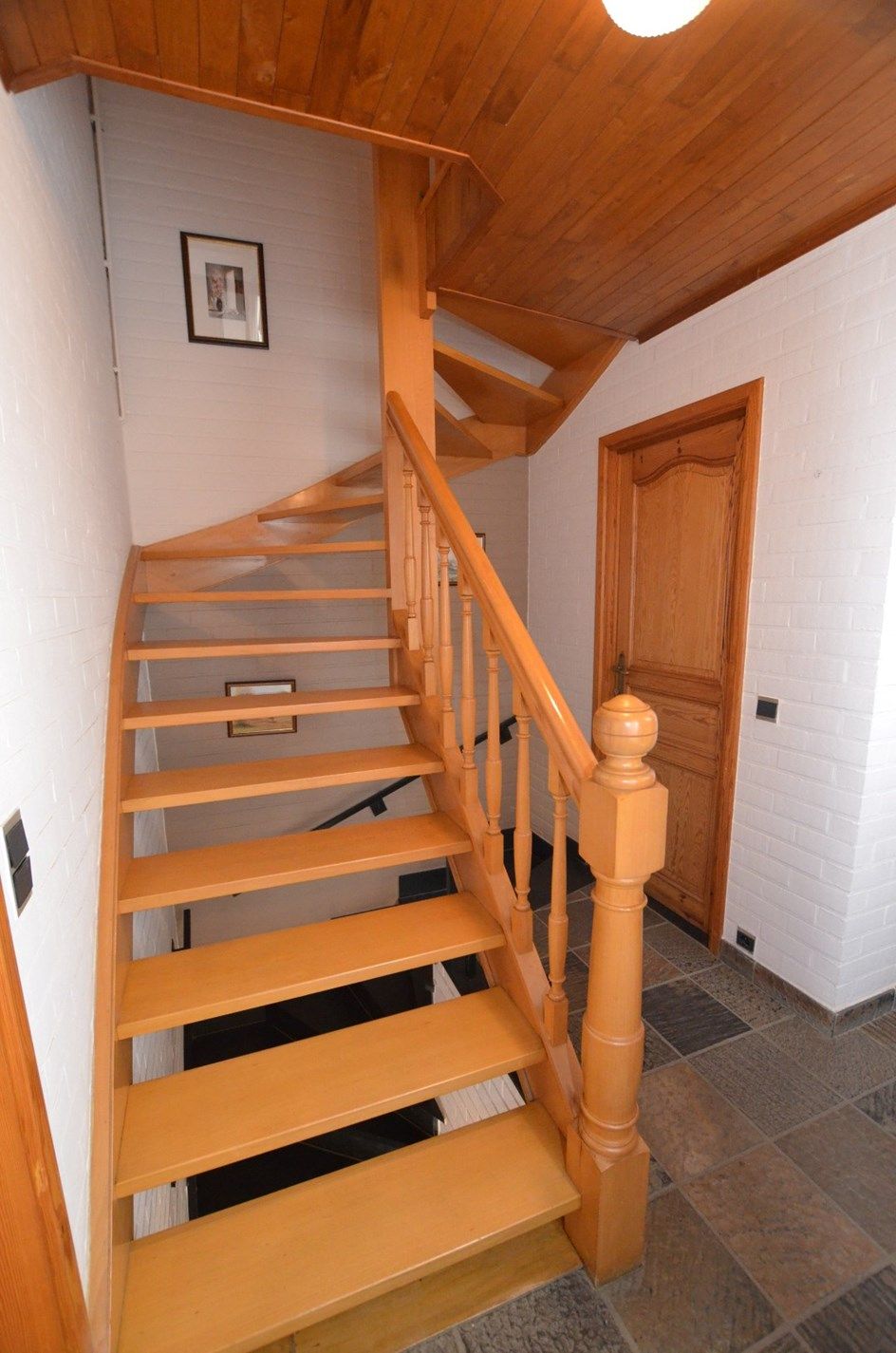 Zeer ruim multifunctioneel woonhuis met handelsgelijkvloers foto 10