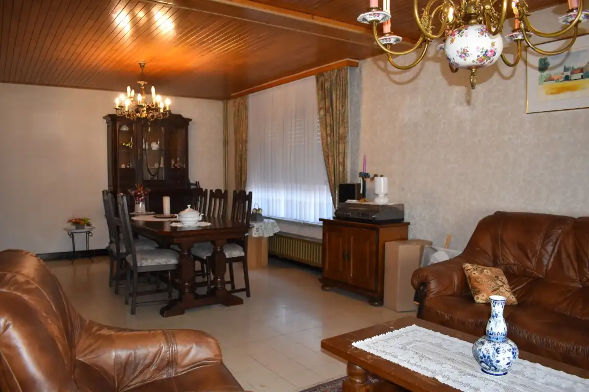 Halfopen bebouwing met werkhuis en prachtig uitzicht in Wellen foto 4