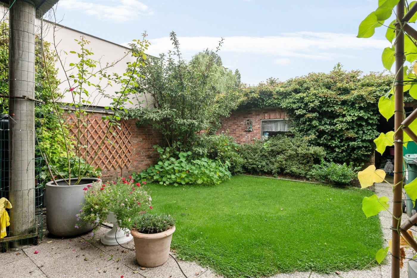 Te renoveren bel-etagewoning met 3 slpk., inpandige garage en tuin foto 21
