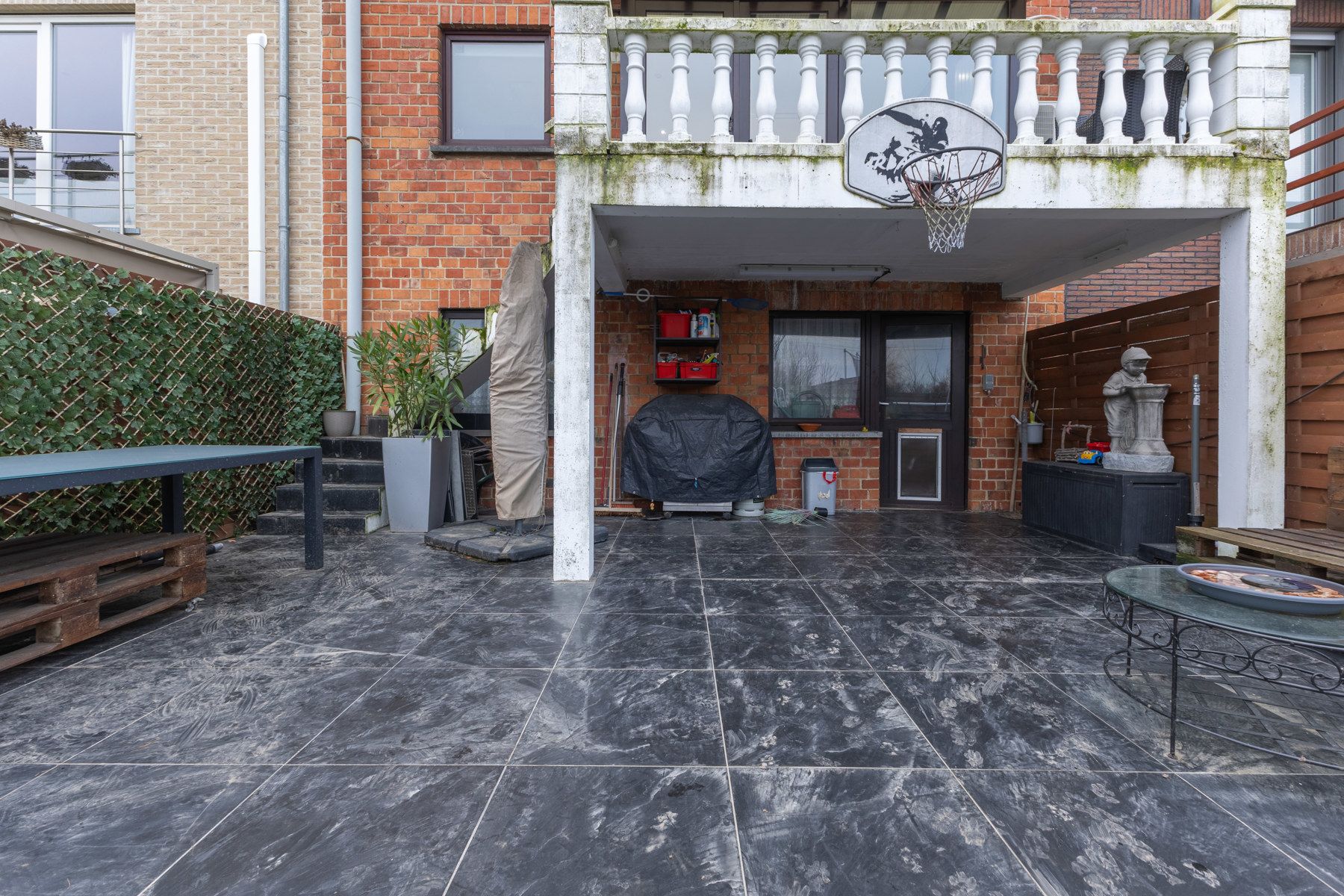 Gunstig gelegen woning met 4 slaapkamers en tuin foto 22