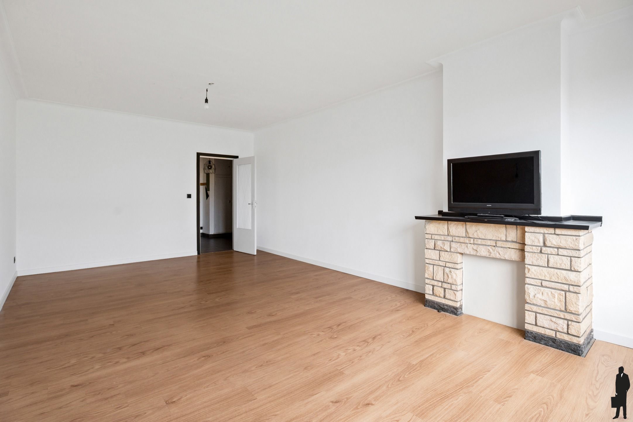 Instapklaar appartement met 2 slaapkamers te Wilrijk foto 3