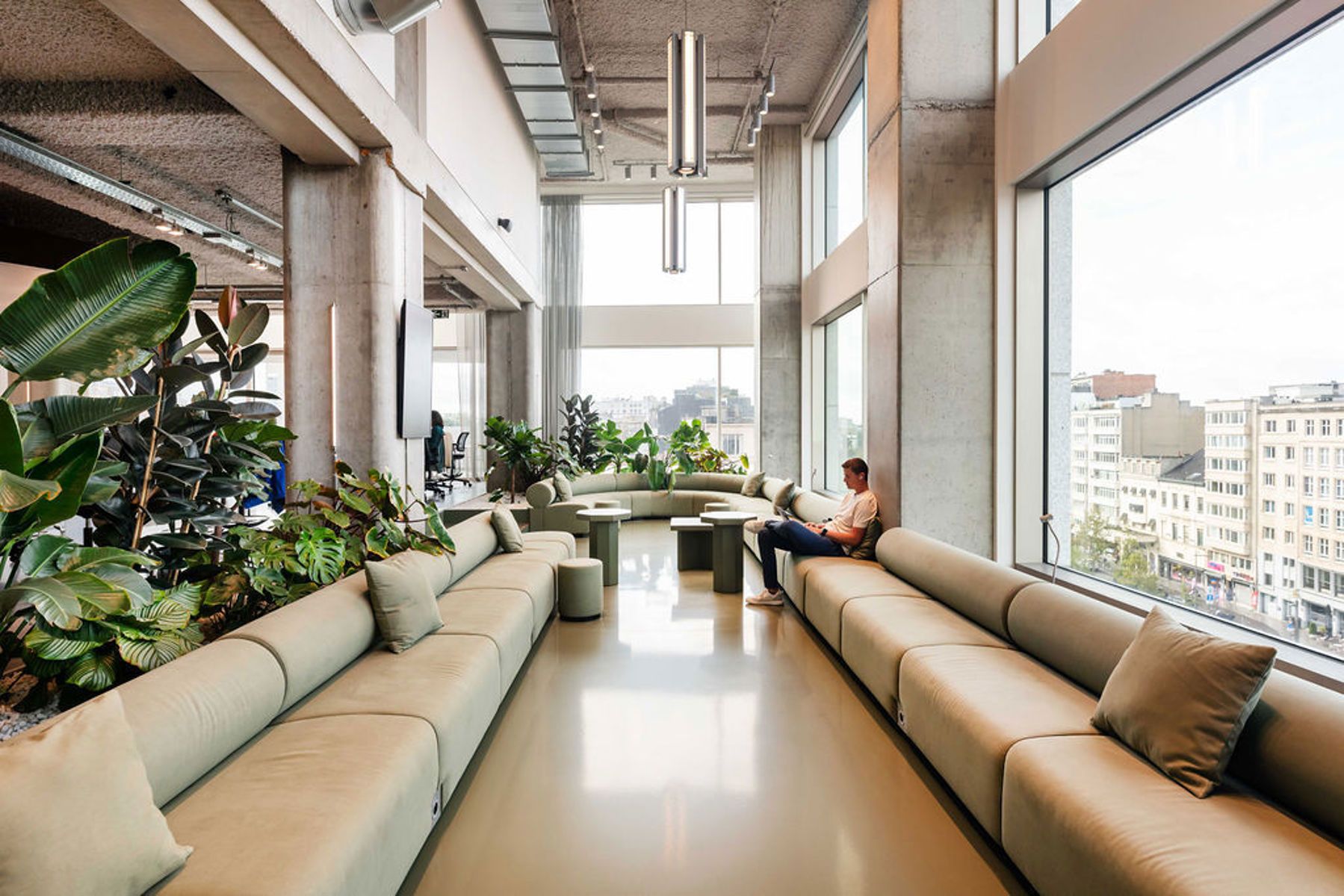 Premium Kantoorruimtes in Antwerp Tower - Flexibel en Inspirerend! foto 17