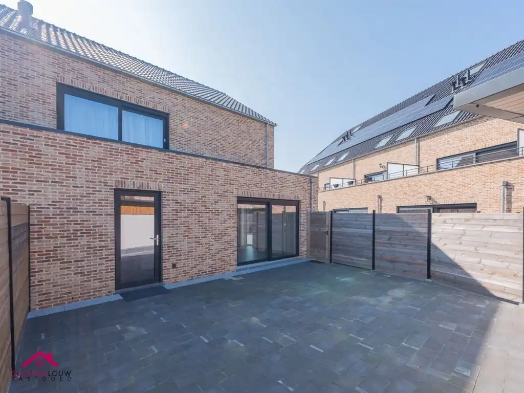 Gelijkvloers appartement met ruim terras foto 6