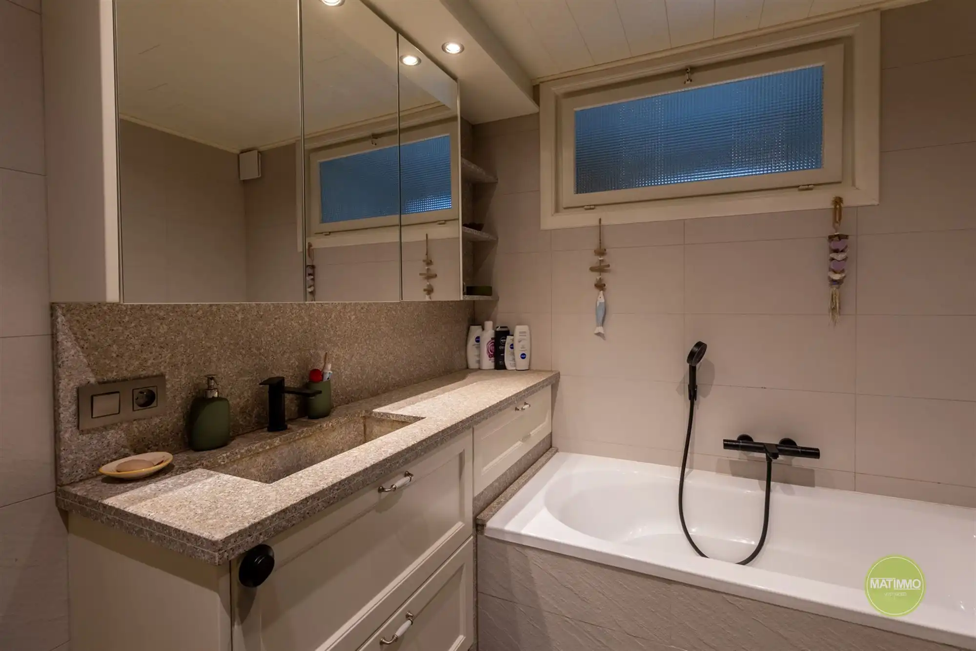 Landelijke woning met 3 slaapkamers en prachtige tuin  foto 16