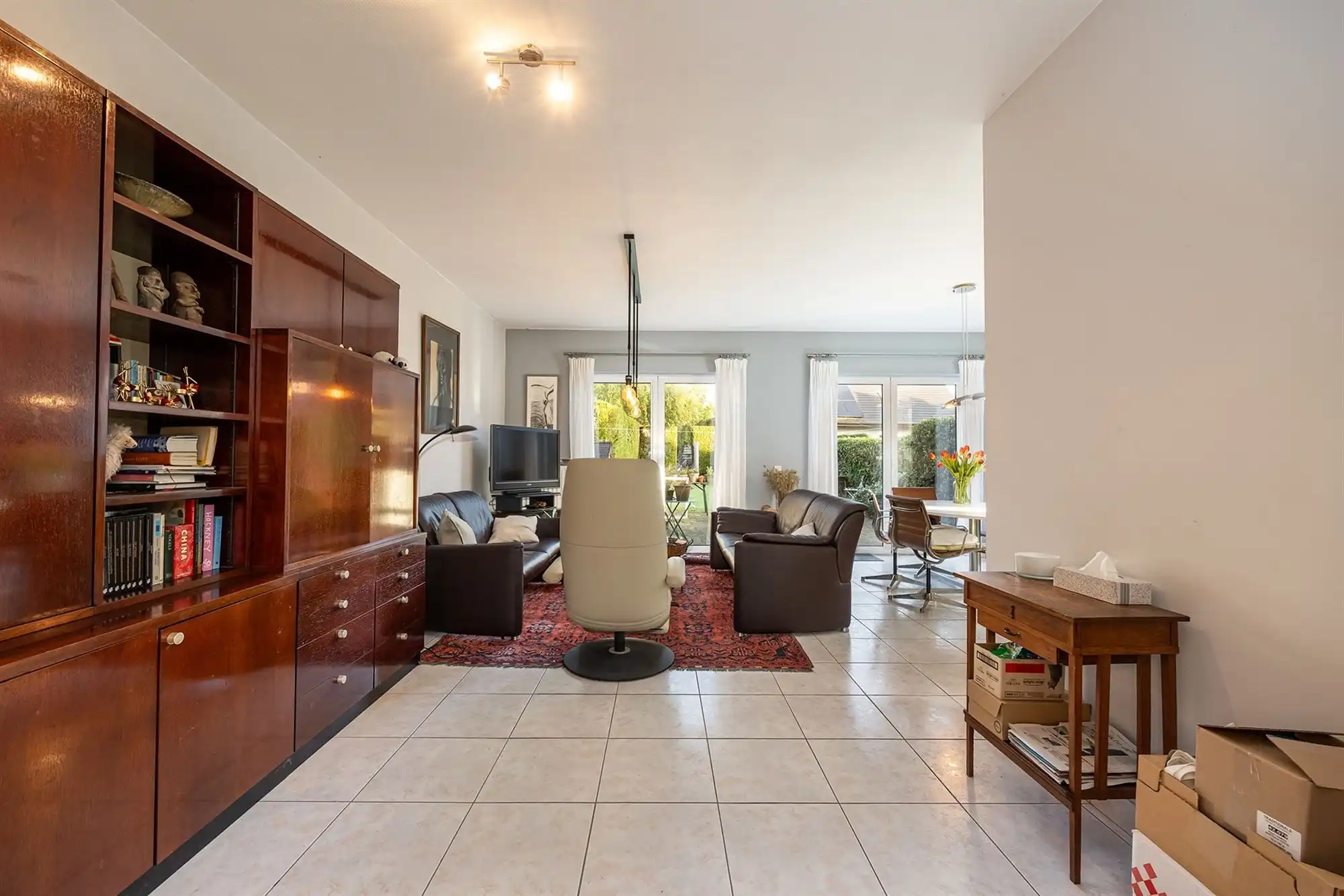 instapklaar huis met drie slaapkamers en ruime tuin foto 7