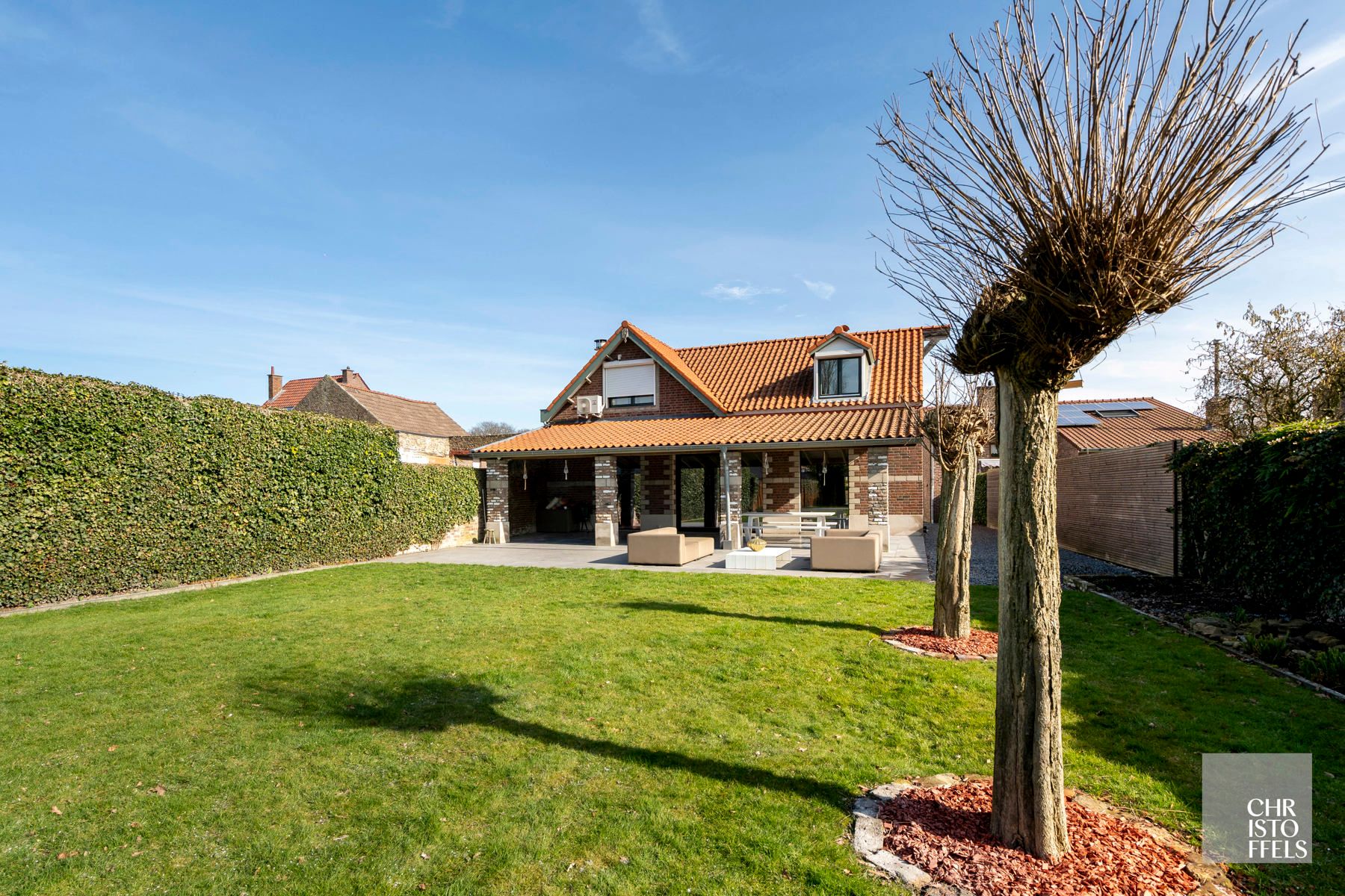 Gerenoveerde langgevel hoeve op een perceel van 1.060 m²!  foto 8