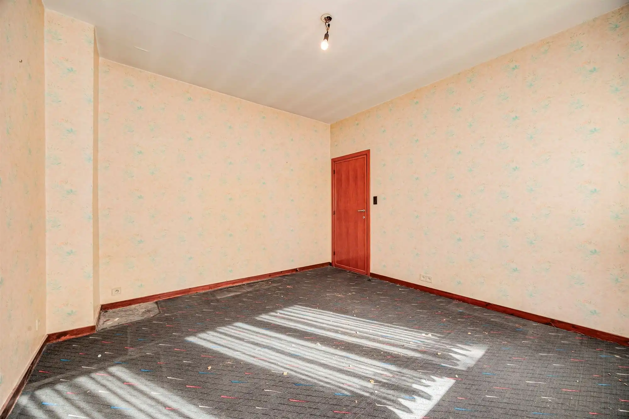 Gezinswoning met 3 slaapkamers en grote tuin te Merksem foto 8
