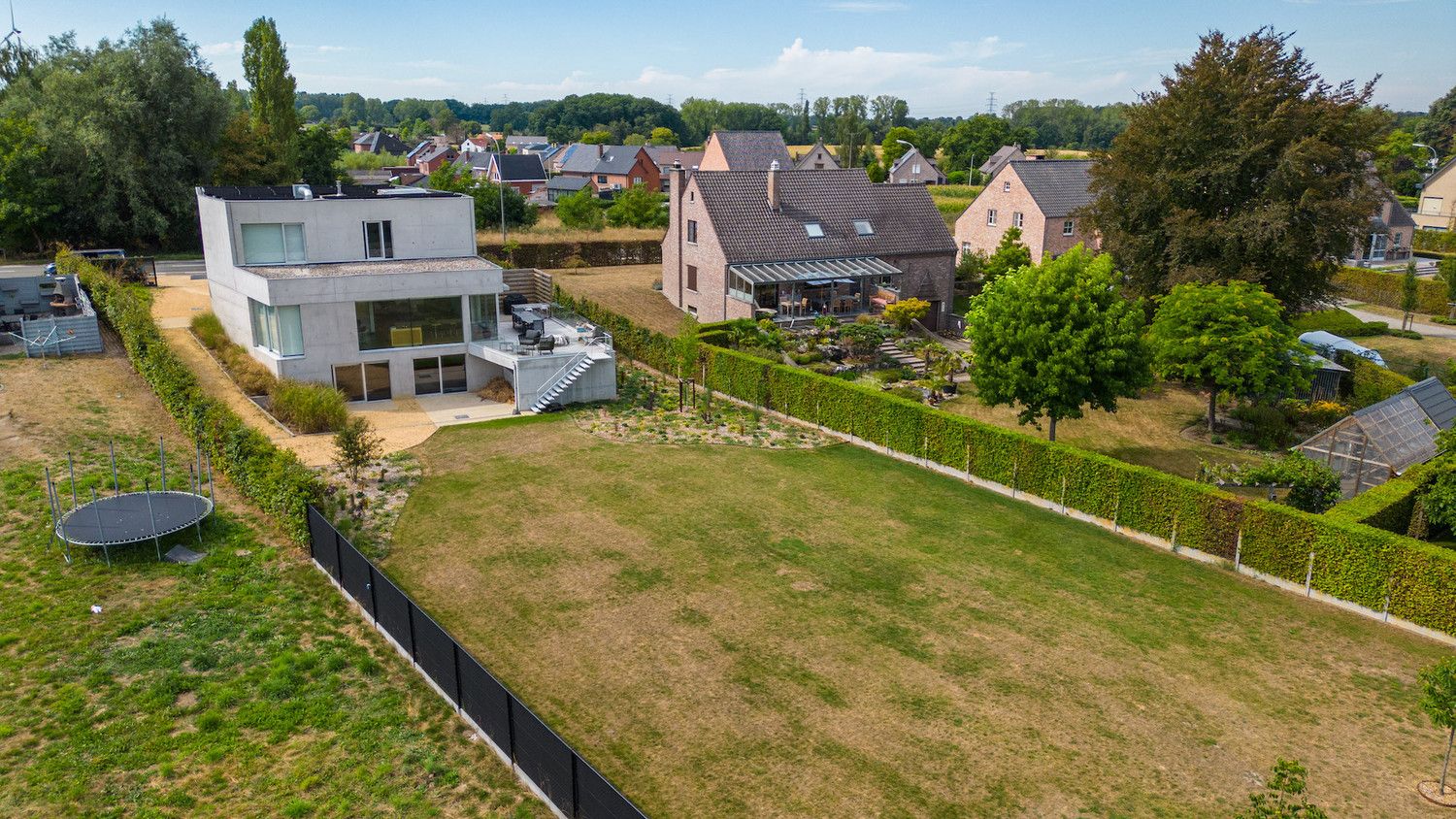 Moderne architectuurwoning op een perceel van 20a foto 19