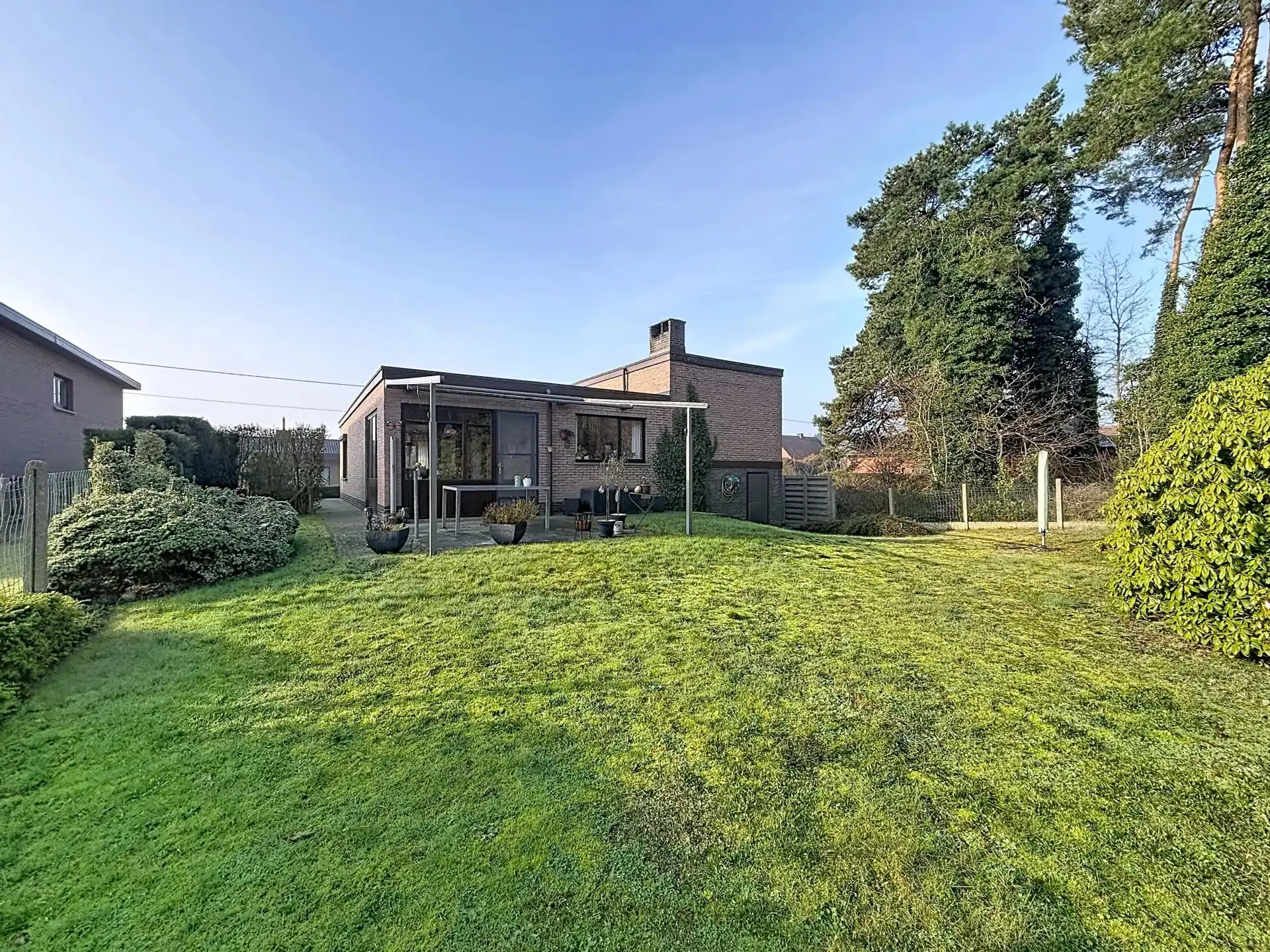 Verzorgde woning met 3 slaapkamers op mooi perceel. foto 29