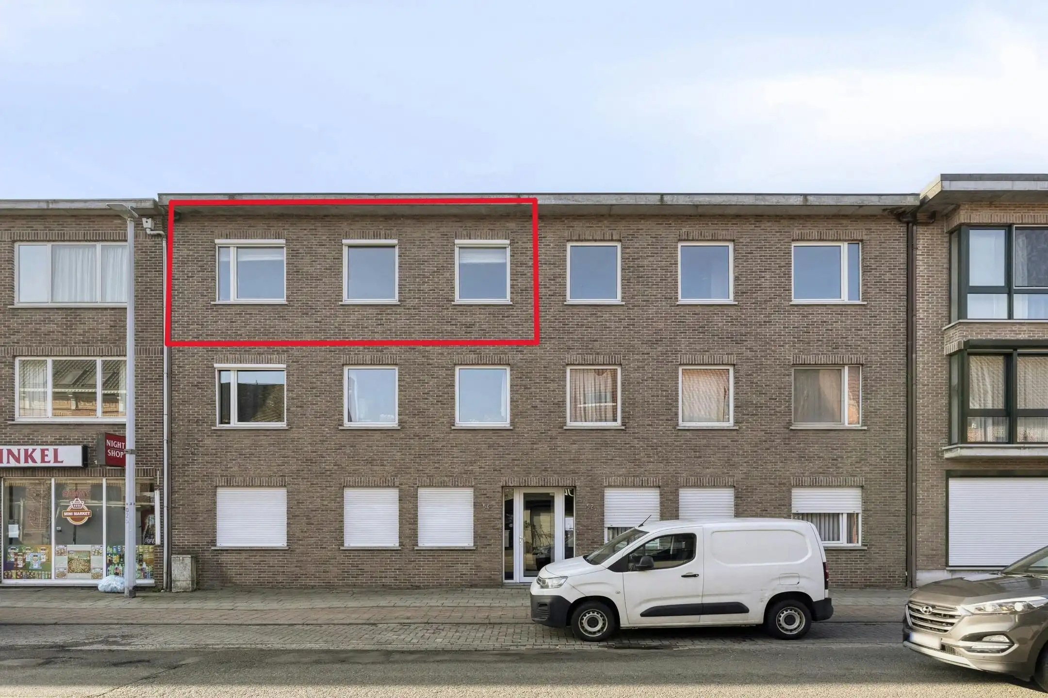 Hoofdfoto van de publicatie: Appartement met terras en garagebox te koop in Kalmthout