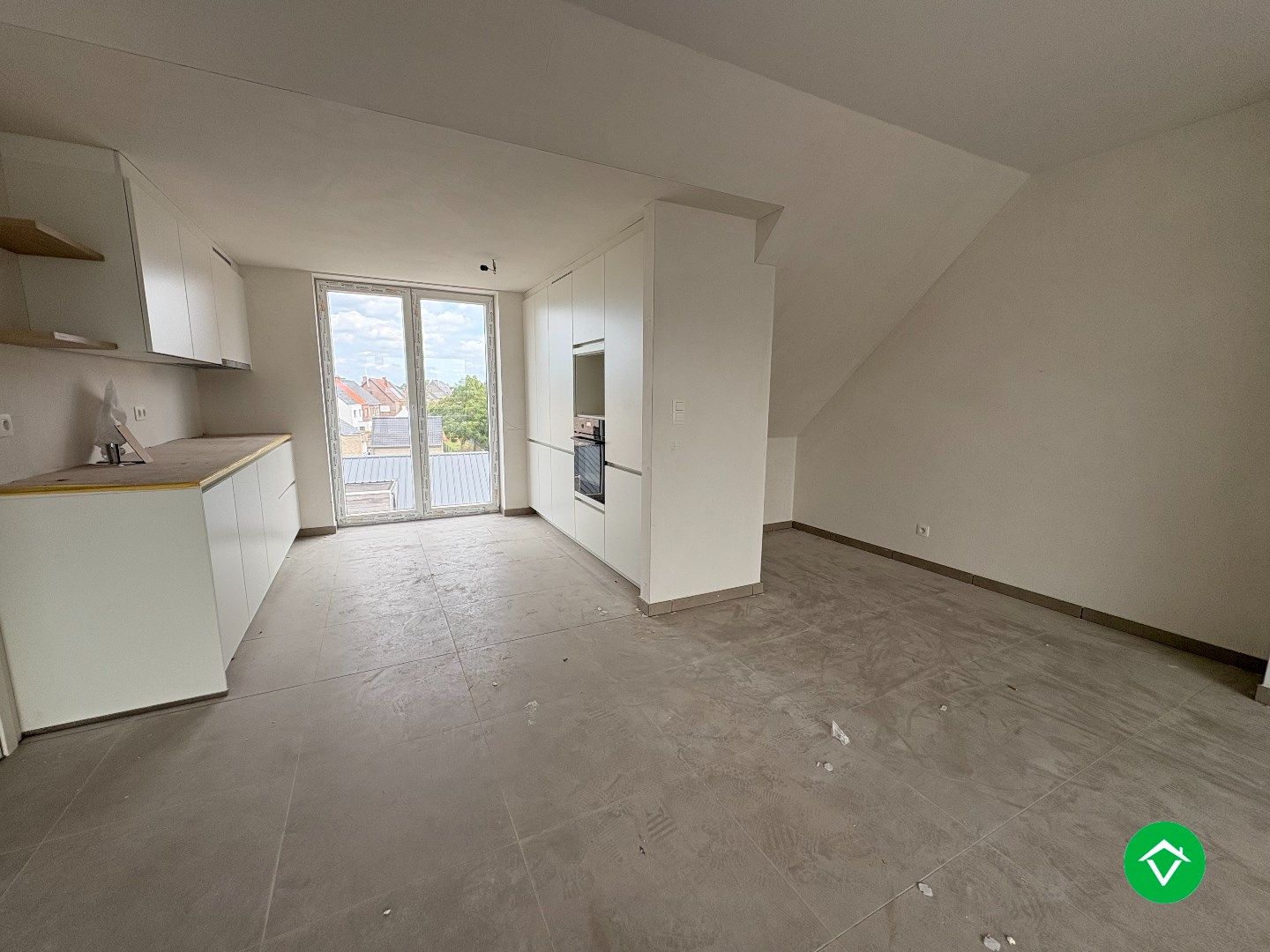 Nieuwbouwappartement met 2 slaapkamers en 2 terrassen in centrum Koekelare  foto 5