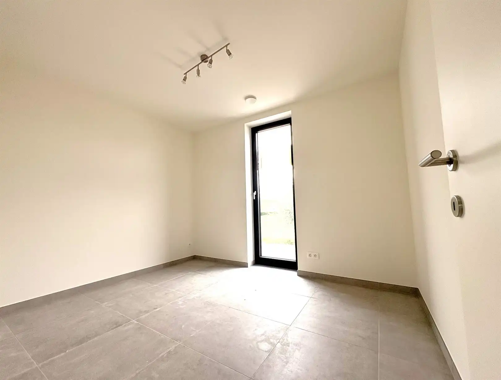 Prachtige nieuwbouwwoning foto 15